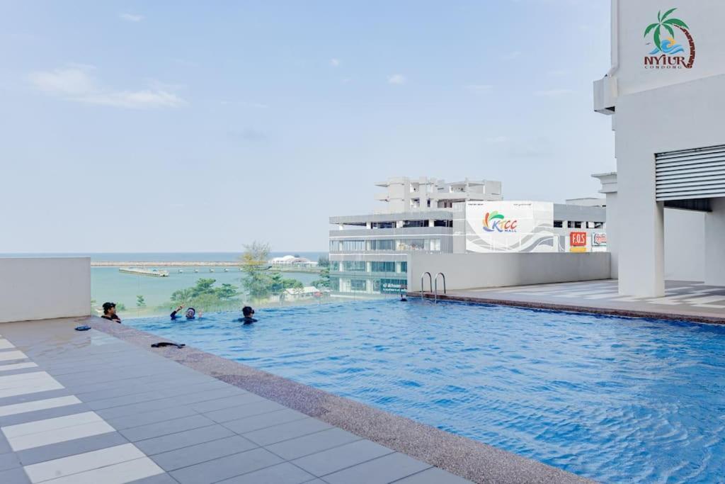 New Drawbridge Condo With Seaview And Pool Kuala Terengganu Eksteriør bilde