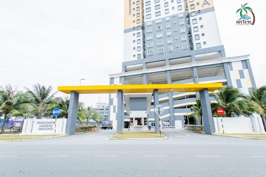 New Drawbridge Condo With Seaview And Pool Kuala Terengganu Eksteriør bilde